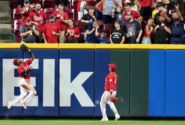 Myers’ catch helps Reds blank Guardians